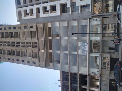Apartement and shop sale