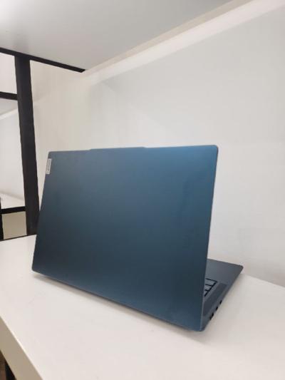Lenovo Yoga AMD Ryzen 7 8845HS Laptop