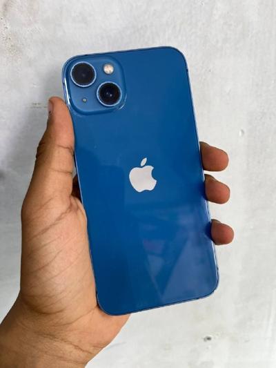 iPhone 13