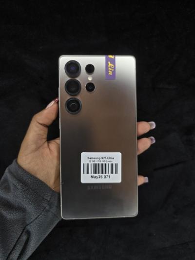 SAMSUNG S25 Ultra