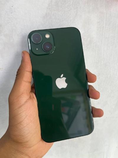 iPhone 13