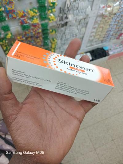 Skinoren Azelaic acid 20% Cream