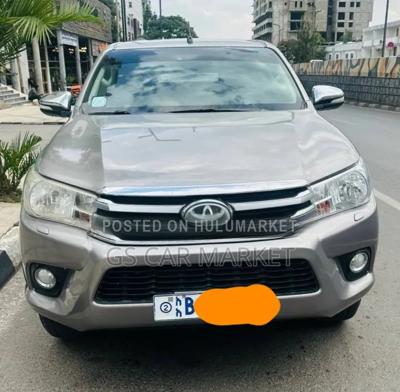 Toyota Hilux 2017 Silver