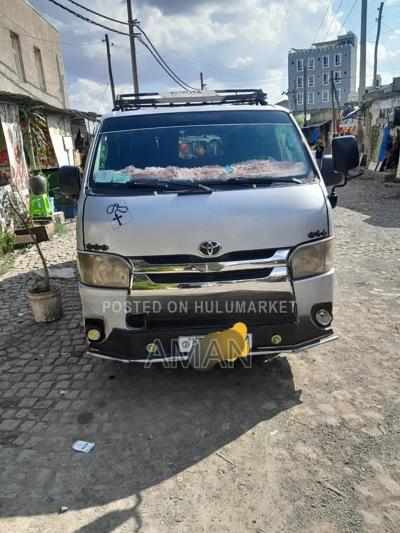 Toyota HiAce 2007 Silver