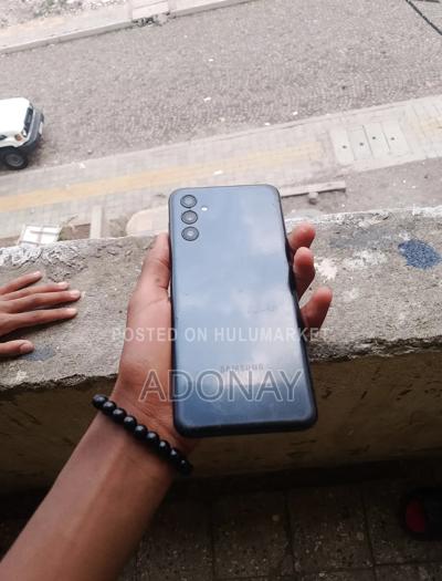 Samsung Galaxy M13 64 GB Black