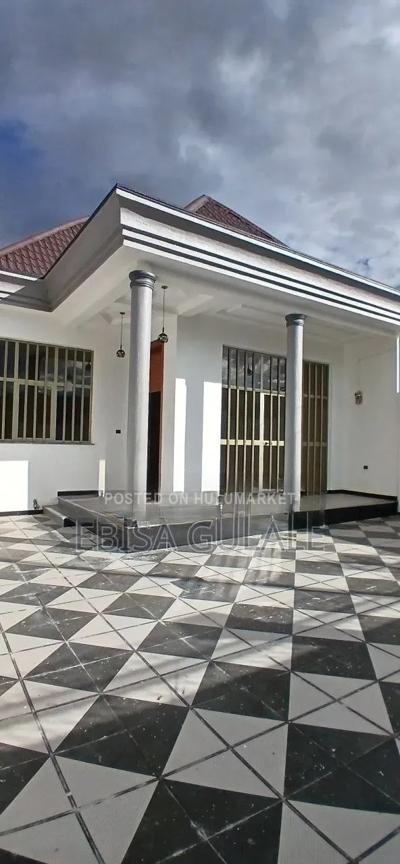 Furnished 6bdrm Farm House in Oromia-Finfinne for rent