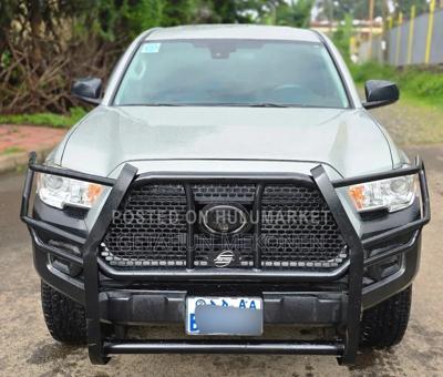 Toyota Tacoma 2020 Blue