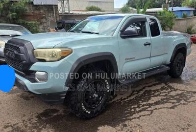Toyota Tacoma 2019 Gray
