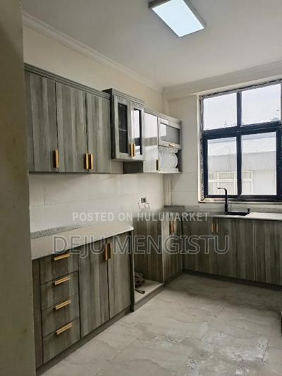 3bdrm Apartment in ሰባሁለት, Bole for rent