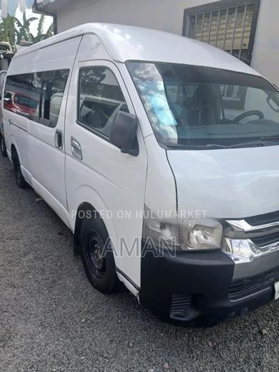 Toyota HiAce 2008 White