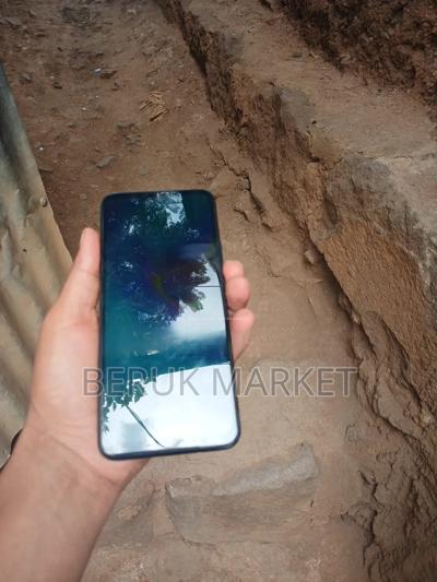 Infinix Hot 9 Play 32 GB Black