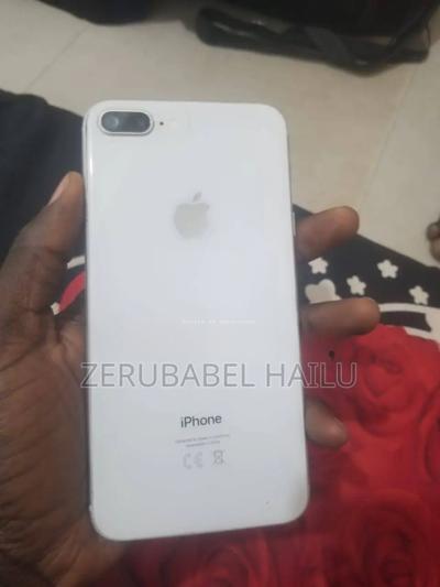 Apple iPhone 8 Plus 64 GB White