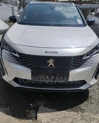 New Peugeot 5008 2023 White