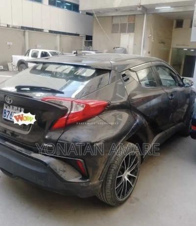 Toyota C-HR 2020 Gray