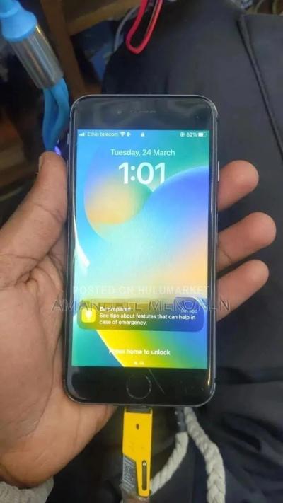 Apple iPhone 8 64 GB Black