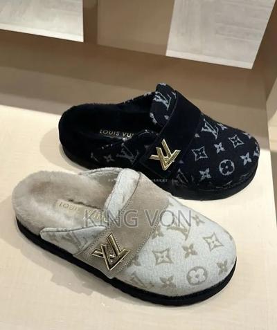 Louis Vuitton to Sale