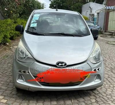 Hyundai Eon 2015 Silver