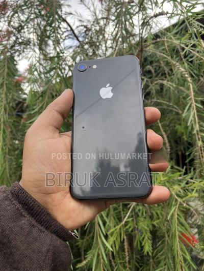 Apple iPhone 8 128 GB Black