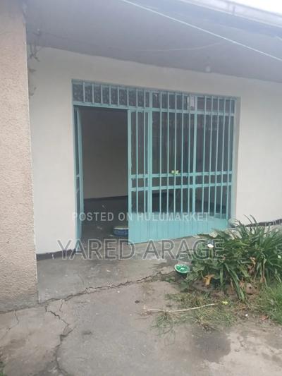 2bdrm House in Bole for rent