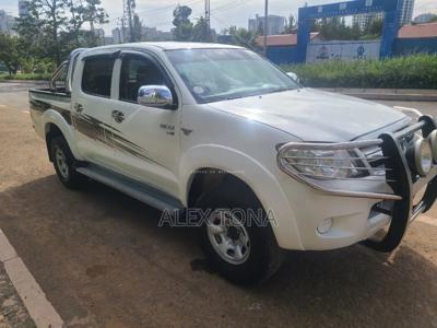 Toyota Hilux 2007 White