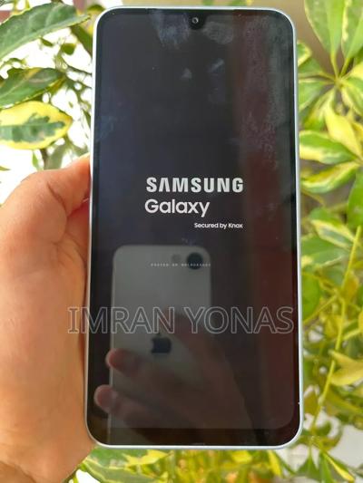 New Samsung Galaxy M17 5G 128 GB White