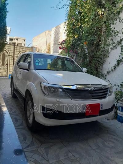 Toyota Fortuner 2013 White