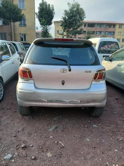 Toyota Yaris 2004 Silver