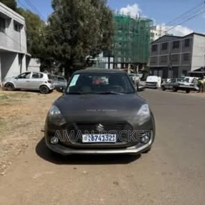 Suzuki Swift 2020 Beige