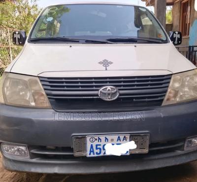 Toyota HiAce 2007 White