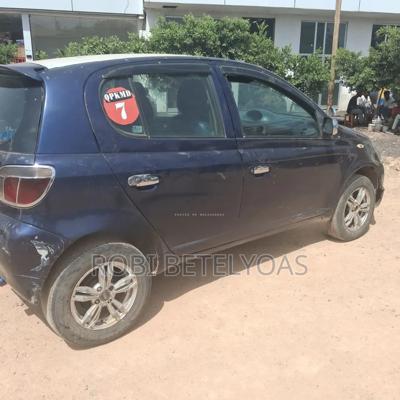 Toyota Yaris 2001 Blue
