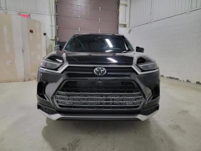New Toyota Grand Highlander Hybrid 2024 Black