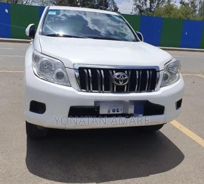 Toyota Land Cruiser Prado 2013 White
