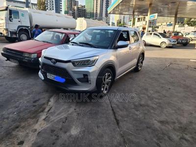 Toyota Raize 2023 Silver