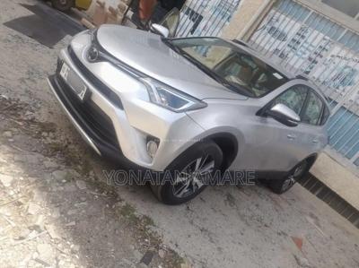 Toyota RAV4 2018 Silver