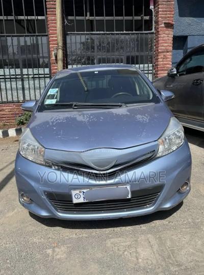 Toyota Yaris 2011 Blue