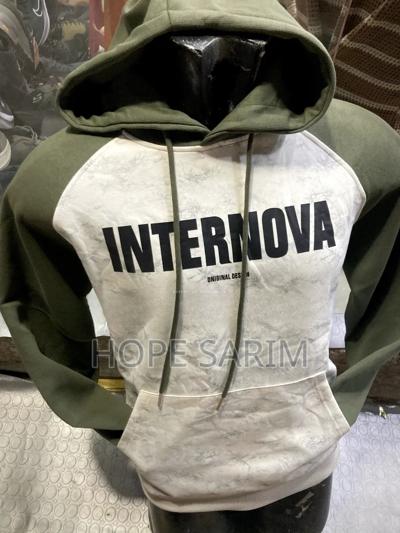 Internova Raglan Hoodie: