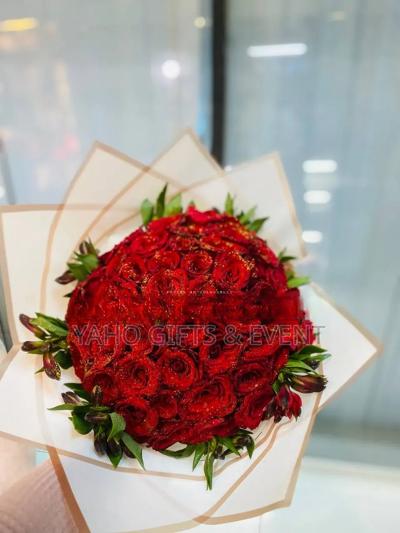 Roses Flower Bouquet
