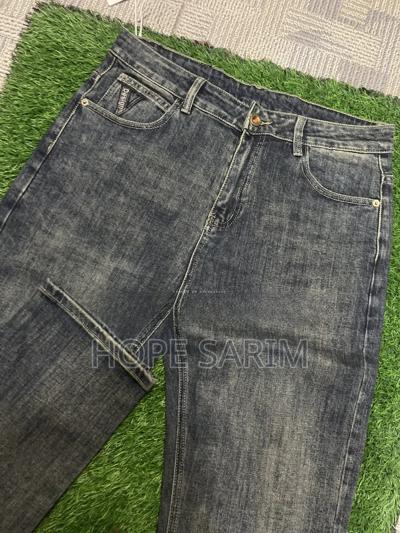 Vogue Collection Men's Premium Denim Jeans •