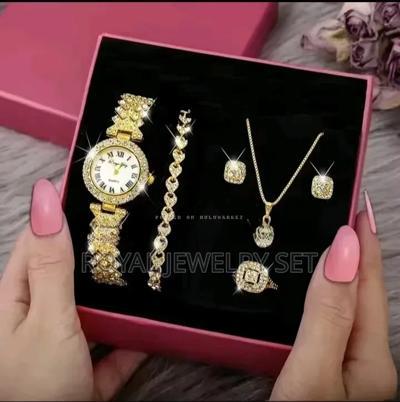 Womens Watch With Jewelry Set
