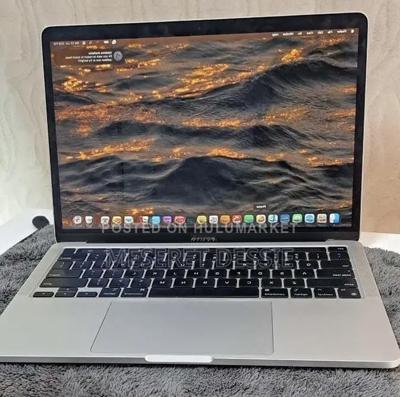 New Laptop Apple MacBook Pro 2020 16GB SSD 512GB