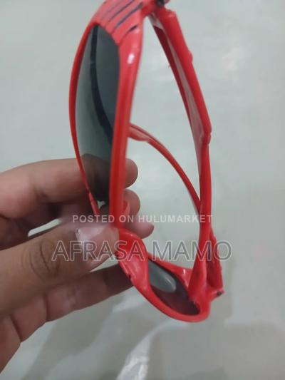 Used Red Glasses Good Qulity
