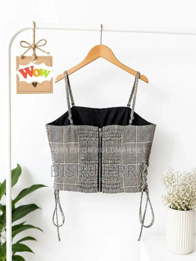 አሪፍ Crop Top T-shirt