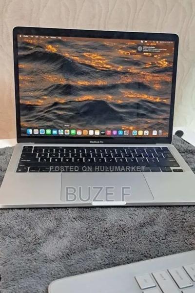 New Laptop Apple MacBook Pro 2020 M1 16GB Apple M1 Pro SSD 512GB