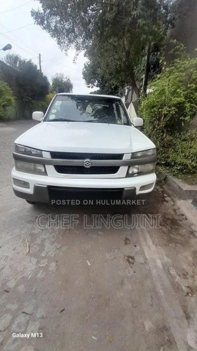 Car 2013 White