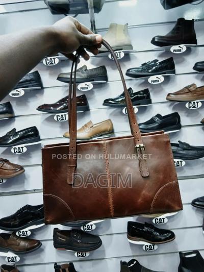 ውብ የሌዘር ቦርሳዎች ከ Brana Leather