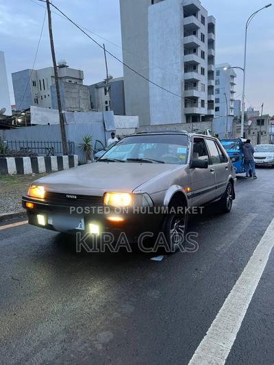 Toyota Corolla 1986 Gray