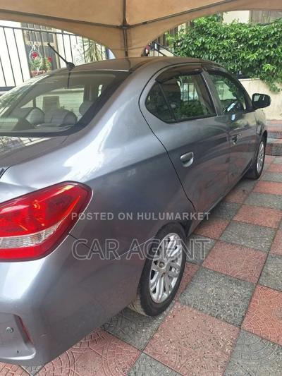 Mitsubishi Attrage 2022 Gray