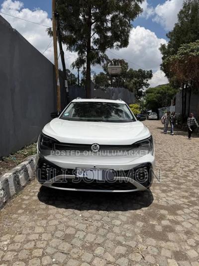 Volkswagen ID.6 2024 White