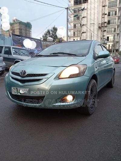 Toyota Belta 2007 Blue