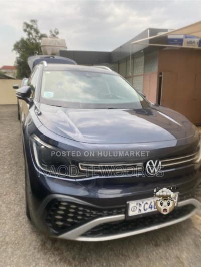 Volkswagen ID.6 2024 Blue